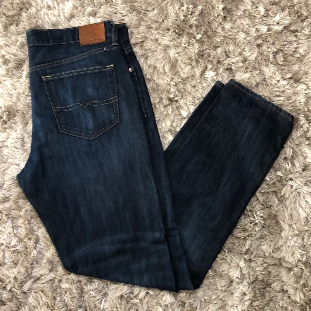 Lucky Brand | Men’s 121 Heritage Slim Jeans